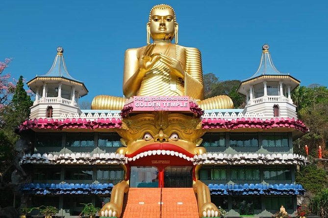 05 Days Glimpse Of Sri Lanka - Kandy’s Temple of the Tooth Relic: art, halls, and a UNESCO stop
