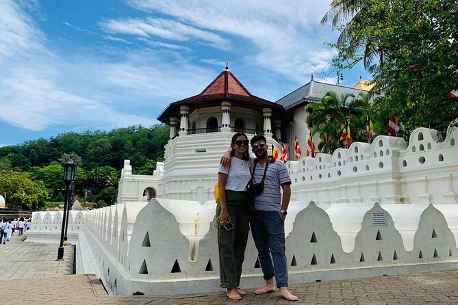 12 Days 11 Nights Experience Nature Culture & Beauty Of Sri Lanka - Kandy: Sacred Tooth Relic, Temple Grounds, and Kandy Lake
