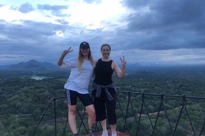 14 Days Sri Lanka ALL in One Classic Tour - Day 5: Nuwara Eliya for tea-country mood and cooler air
