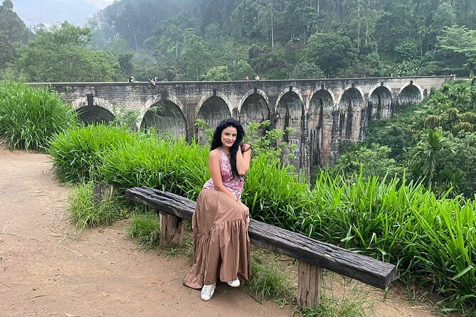 14 Days Tour in Sri Lanka - Fortnight Expedition with Luxury Hotels - Kandy’s Tooth Relic and Peradeniya: sacred ritual plus a long garden walk