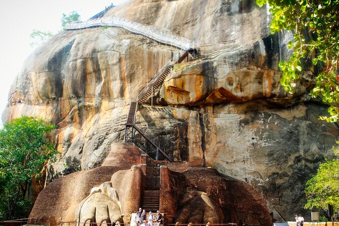 15-Day Tour in Sri Lanka with Private Driver - Hiriwadunna village safari: off-the-beaten track time after the big sights