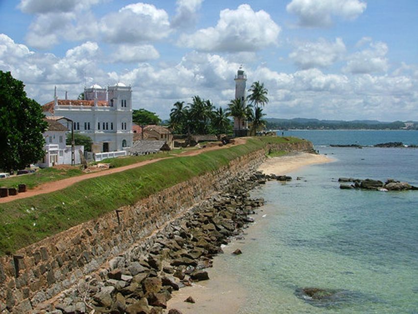 2-Day Whale Watching & Southern Sri Lanka Tour - Kande Vihara and the Big Meditating Buddha Statue Stop