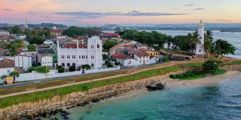 2-Day Whale Watching & Southern Sri Lanka Tour - Day 1 in Bentota and Galle Fort: Temples, Masks, and Turtle Time
