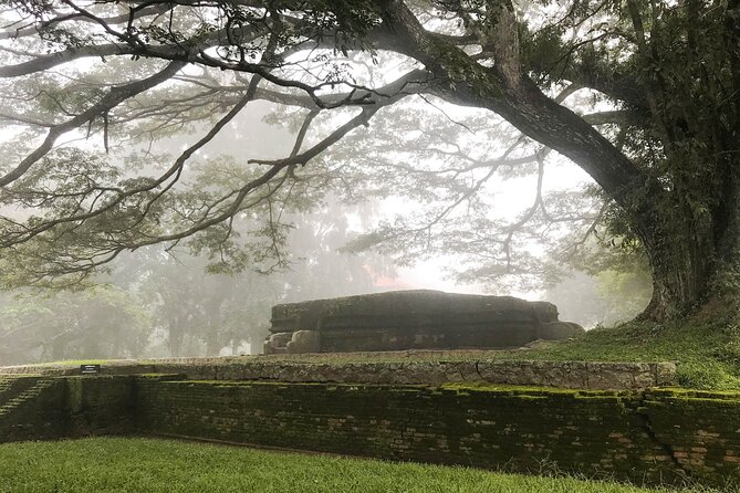 3 Ancient Kingdoms from Colombo - Panduwasnuwara: museum context, a restored temple, and Panda Wewa’s irrigation clue