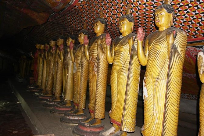 3 Day Privet Tour To Kandy & Sigiriya From Colombo - Temple of the Sacred Tooth Relic: what you’re really seeing in Kandy