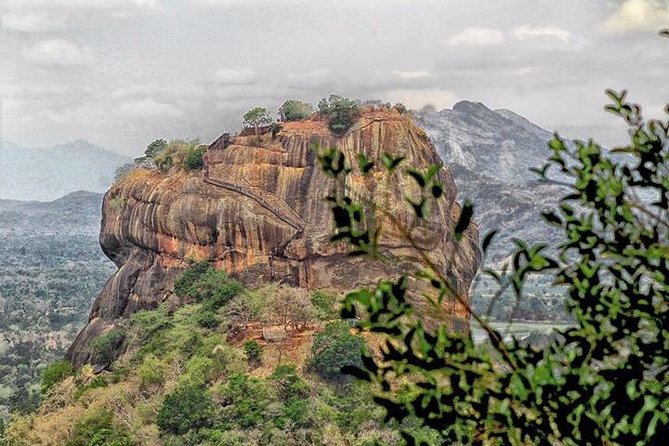 3 Day SriLanka Cultural Tour:Dambulla/ Sigiriya/ Polonnaruwa / Minneriya/ Kandy - Who should book this tour (and who should reconsider)