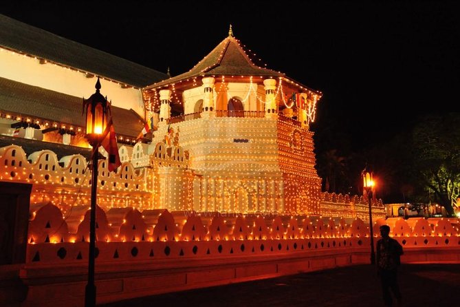 3 Days Tour to Kandy Nuwara Eliya & Sigiriya from Colombo - Kandy on Day 1: Tooth Relic, Kandy Lake views, and Peradeniya orchids