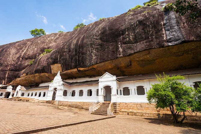 5 Days Private Vehicle with English Speaking Chauffeur - Day 4 Galle Fort: walking a UNESCO old town at a human pace