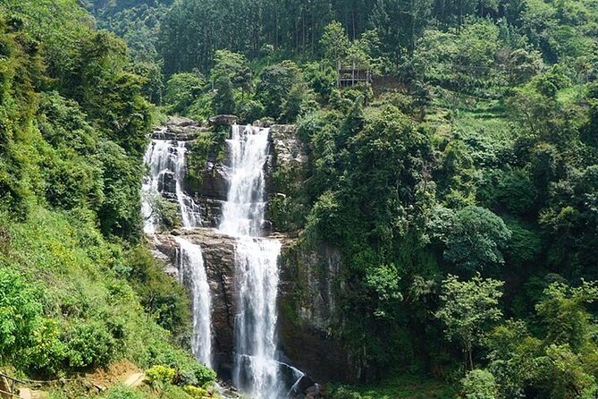 6 Days Tour of Sri Lanka - Day 4: Ramboda waterfall, Blue Field tea, and Nuwara Eliya icons