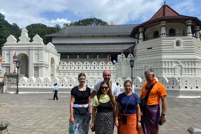 7 Day 6 Night Sri Lanka Culture and Beach Escape - Day 4 Around Ella: Nine Arches Bridge, Little Adam’s Peak, and Ravana Falls