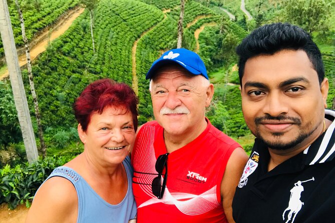 7 Day Best of Sri lanka - Tea country rollercoaster: Ramboda Falls, Nuwara Eliya, Ella