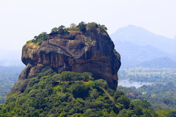 All-inclusive Day Tour of Sigiriya & Dambulla from Colombo - Colombo to Sigiriya and Dambulla in one day: the real time plan