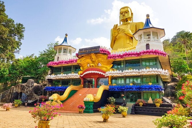 All Inclusive Sigiriya and Dambulla Private Day Tour from Colombo - Dambulla Cave Temples: five main caves and the art you came for