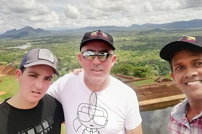 All Inclusive Sigiriya and Dambulla Private Day Tour from Colombo - Transportation value: what the private vehicle buys you