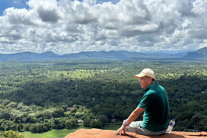 Amazing LANKA (07N08D) - Kandy’s core trio: Tooth Relic, Botanic Gardens, and lake views