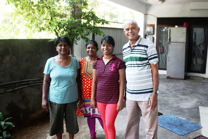 Authentic Sinhalese Cooking Class in Colombo with a Local Family - Key highlights to know before you go