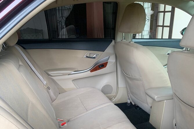 Colombo Airport (BIA) to Galle Private Airport Transfer - Inside the AC Vehicle: Comfort That Actually Counts on the First Day