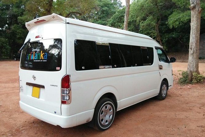 Colombo Airport (CMB) to Centara Ceysands Resort & Spa, Bentota Private Transfer - The drive experience: comfort, route stress, and realistic timing