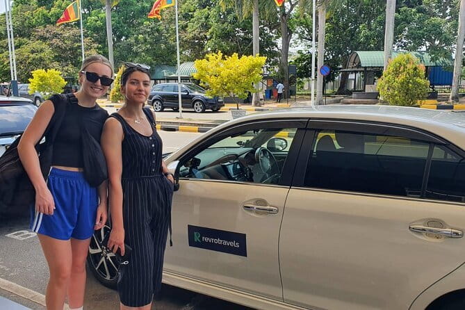 Colombo Airport Pickup and Drop-off Transfer - Included comforts vs. what you’ll handle yourself