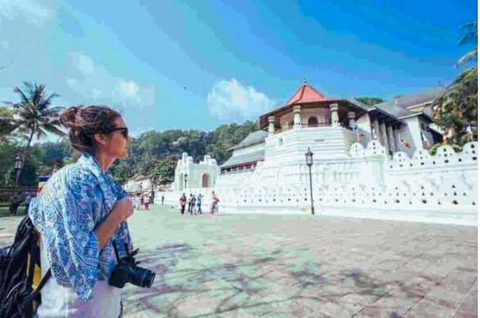 Colombo Airport to Kandy Taxi - Booking experience: confirmation and the mobile ticket approach