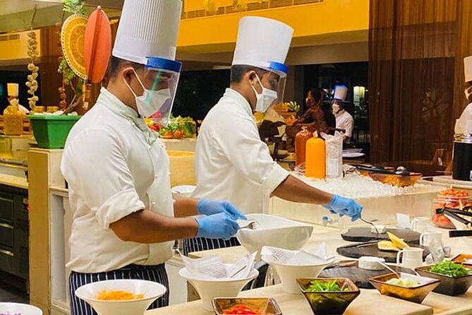 Colombo By Night With Dinner At Taj Samudra Hotel - Who this Colombo by Night dinner tour is best for