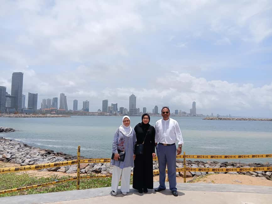 Colombo: City Sightseeing Tour by Car with Driver-Guide - Viharamahadevi Park: A Quick Reset in the Middle of the Day