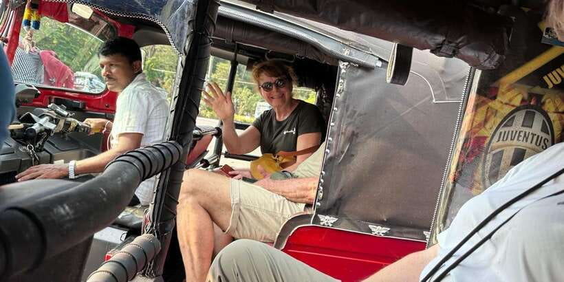 Colombo: City Sightseeing Tour by Tuk-Tuk with Pickup - Pickup to Fort: how the route sets you up for Colombo’s most iconic buildings