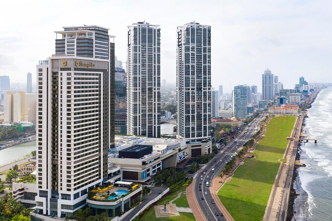 Colombo city tour by car ( Private ) - A private Colombo drive that’s built around your pace