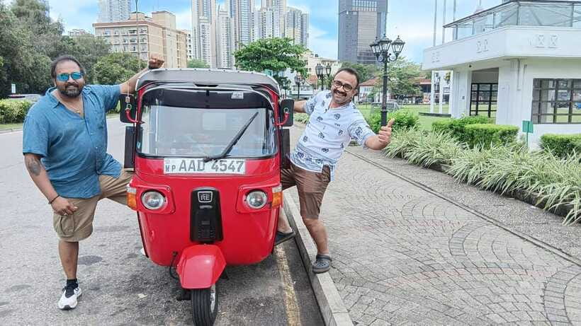 Colombo City Tour by Tuk-Tuk with Hotel Pickup - All Include - Independence Square and Dutch Hospital: where the city tells its story