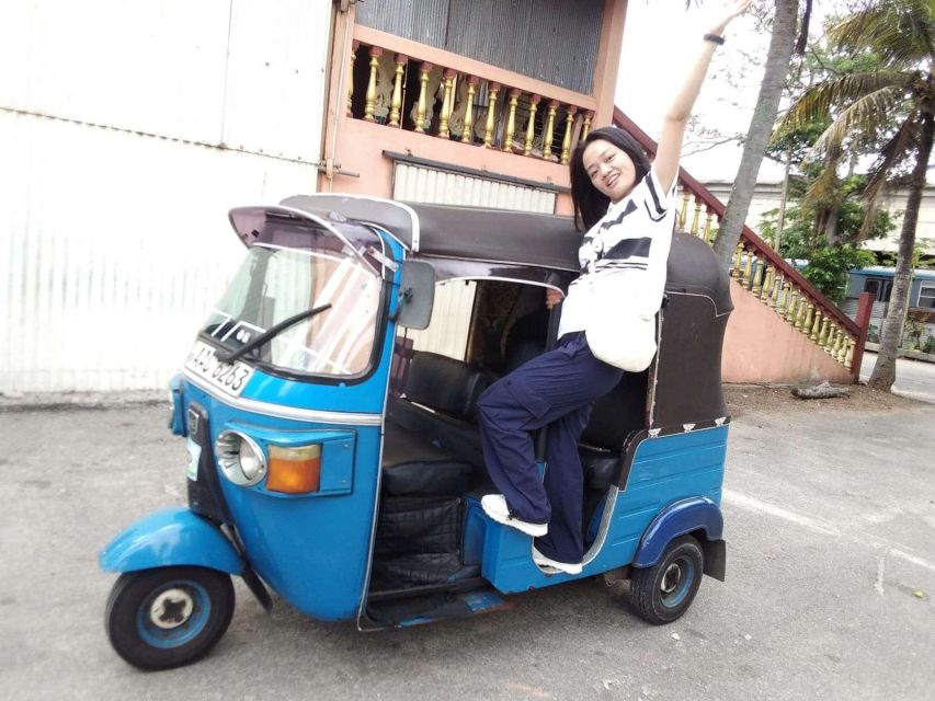Colombo: City Tour by Tuk Tuk with Pickup - All Inclusive - Your guide and driver make the difference: what the best ones do well