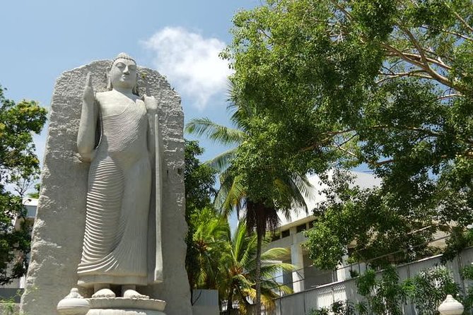 Colombo City Tour From Negombo - Old Parliament and the Clock Tower/Lighthouse Story