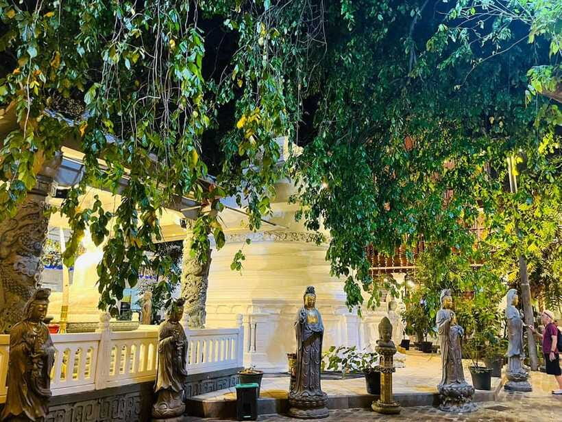 Colombo City Tour with Entry Tickets & Hotel Pickup - Price and Logistics: Does $60 Actually Make Sense?