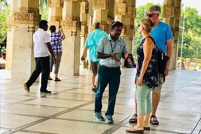 Colombo City Tour with Lunch/Dinner - All Inclusive - Independence Square and the Fort Area: Where Colonial Memory Meets Daily Life