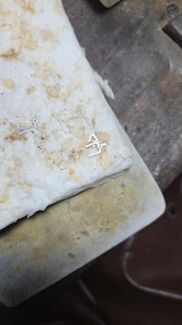 Colombo: Jewelry Workshop Experience 3-6 Hours-Free Jewelry - What you make: name necklaces and custom upgrades