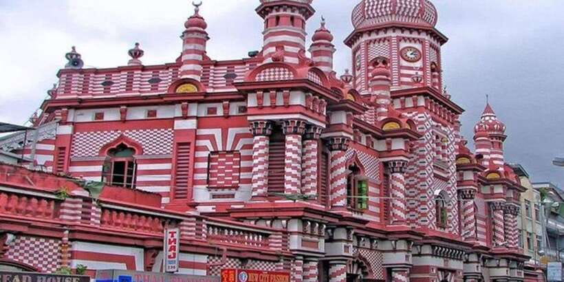 Colombo Port Shore Excursions Colombo City & Kalaniya Temple - Viharamahadevi Park, Independence Square, and the monuments that shape Colombo
