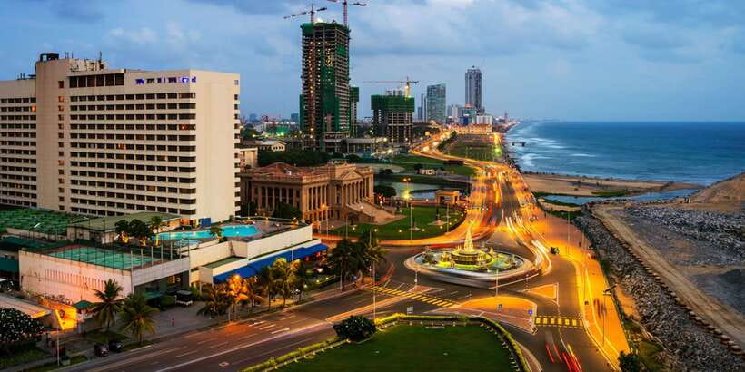 Colombo: Private City Sightseeing Tour - The Prison Cell of the Last King: Small Stop, Big Story
