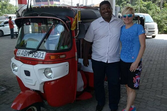 Colombo private city tour by tuk tuk morning and evening - Pettah Market plus Ceylon Tea Supermarket: local shopping energy and a simple food-brain link