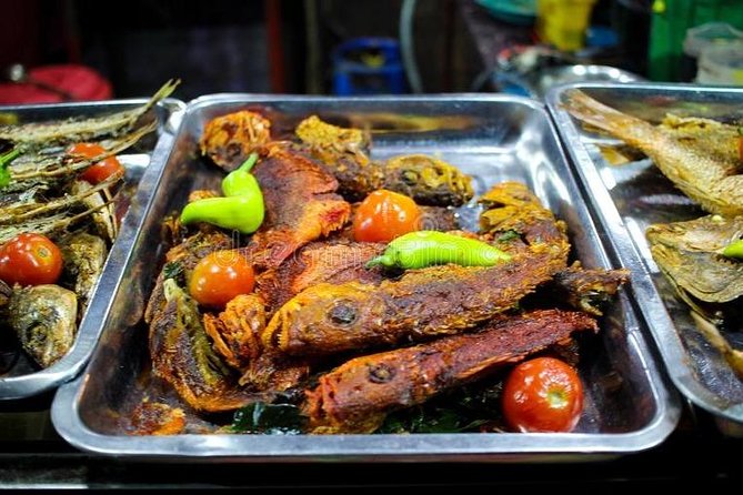 COLOMBO PRIVATE CITY TOUR WITH street food( All inclusive ) - Old Town Hall, Clock Tower, Dutch Hospital: colonial-era corners you can actually walk