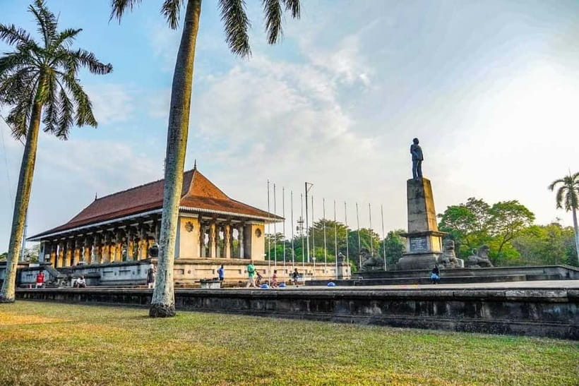 Colombo: Private City Tuk-Tuk Tour with Local Guide & Pickup - The ride plan: how you fit 15+ sights into four hours