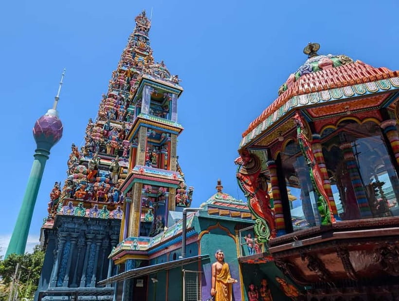 Colombo: Private City Tuk-Tuk Tour with Local Guide & Pickup - Temples with bare feet: Gangaramaya and Sri Kailawasanathan Swami Kovil