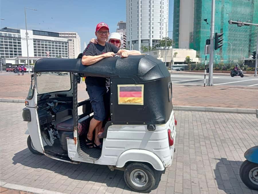 Colombo: Private Guided Tour of the City by Tuk-Tuk - Key takeaways before you ride