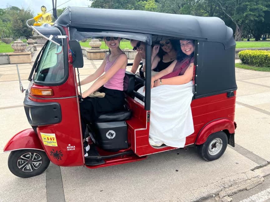 Colombo: Private Tuk-Tuk City Tour with All Entry Fees - Old Parliament, Independence Square, and Galle Face: where the city shows its public face