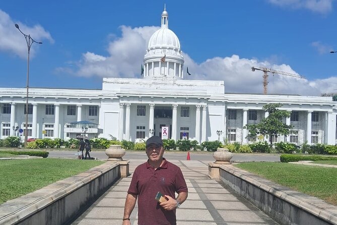 Colombo Private Tuk-Tuk City Tour with All Entry Fees Included - Ceylon Tea Supermarket: A Taste Stop With Complimentary Samples