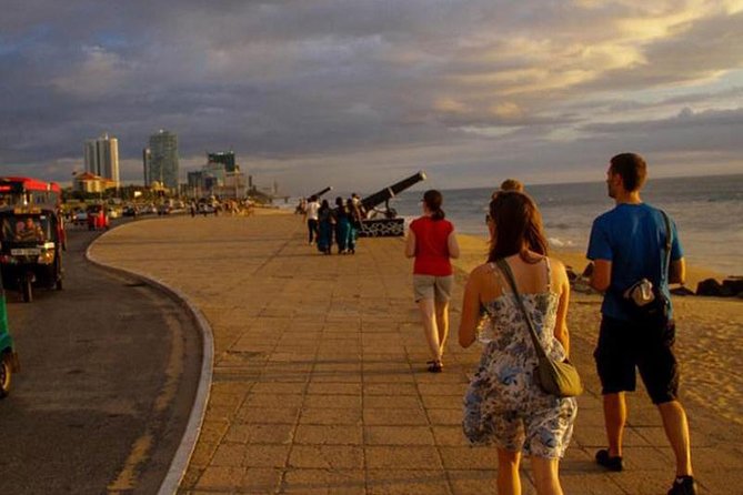 Colombo Sightseeing and Shopping Private Tour Including Lunch - Kelaniya Raja Maha Vihara: The Longest Temple Moment for a Reason