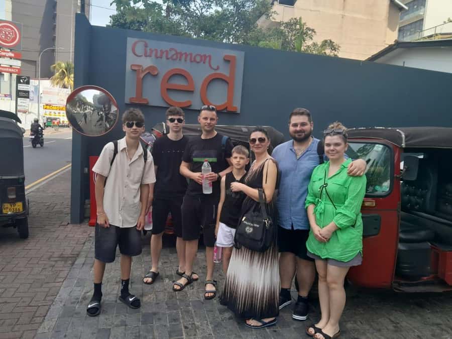 Colombo Sightseeing Tour by Tuk Tuk - All Inclusive - Key Highlights at a Glance