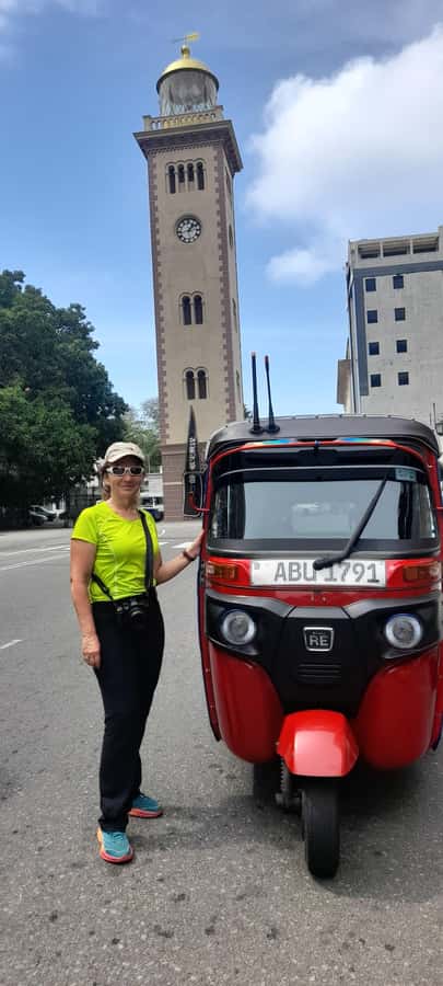 Colombo Sightseeing Tour by Tuk Tuk - All Inclusive - Lotus Tower and Old Parliament: Modern Skyline Meets Colonial-Era Memory