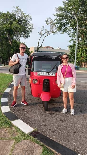 Colombo: Sightseeing Tour by Tuk Tuk Safari - All Inclusive - Quick hits before you roll out
