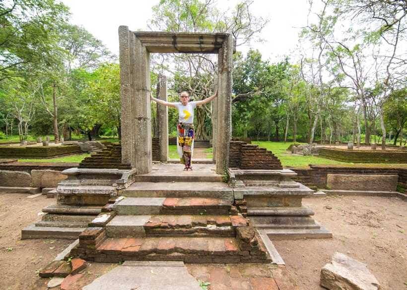Colombo: Sri Lanka Cultural Triangle Hotspots 2-Day Tour - Included vs. Not Included: Where Your Money Actually Goes