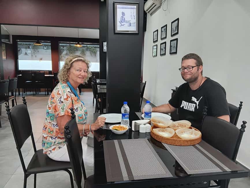 Colombo: Tastiest Local Food Tour by Tuk-Tuk Meals Included - Pettah Street Food Crawl: Hoppers, Wade, and More Than One Bite