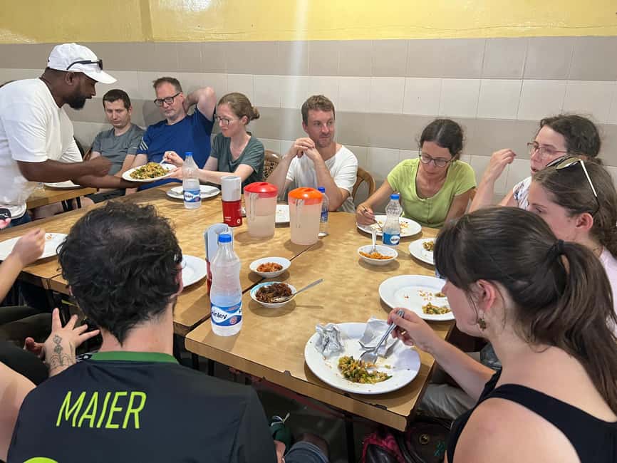 Colombo: Tastiest Local Food Tour by Tuk-Tuk Meals Included - Colombo Sights Between Bites: Photo Stops Without the Museum Fatigue